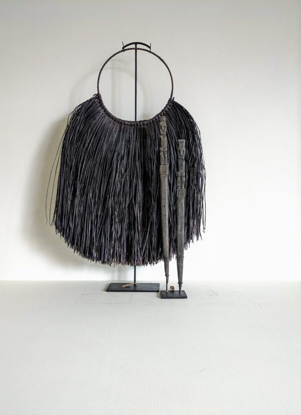 Rotan  ring op standaard